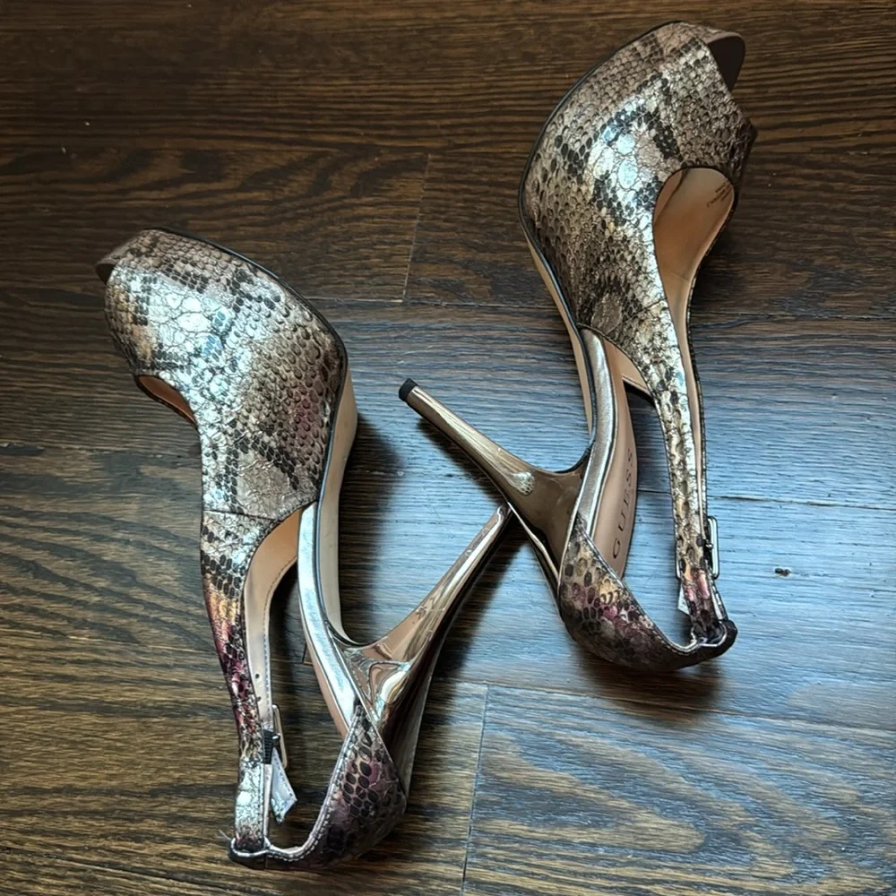 GUESS HONDO-3 SNAKESKIN OPEN TOE PUMP SIZE 8 - Picture 4 of 9